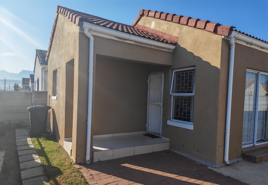 4 Bedroom Property for Sale in Broadlands Village Western Cape